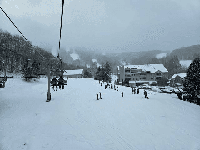 Jiminy Peak ski area photo 2
