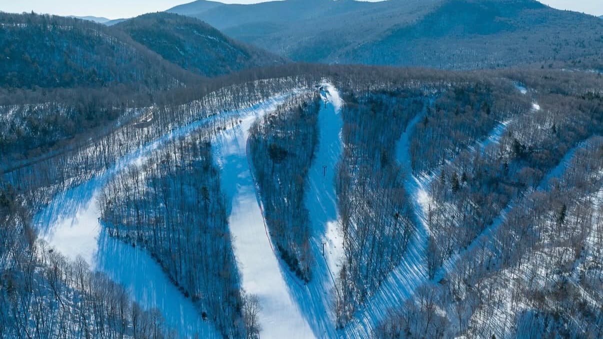 Middlebury Snow Bowl ski area photo 2