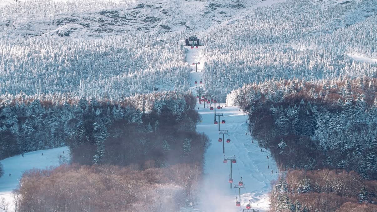 Stowe Mountain Resort ski area photo 3
